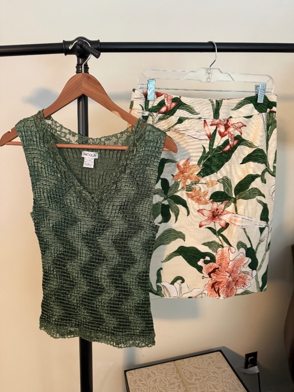 2 piece Outfit - Nicola Blouse with Ann Taylor Skirt
